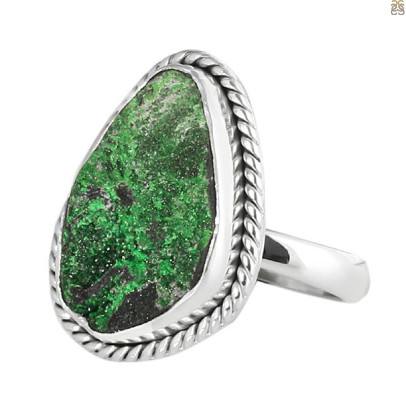 The Green Jewel: Uvarovite Splendor